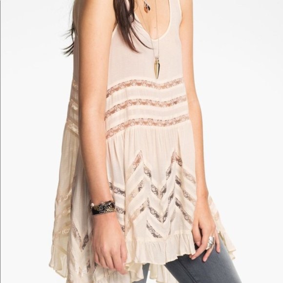 Free People Tops - FREE PEOPLE SWINGY LACE INSET TUNIC